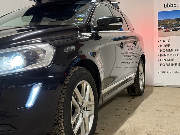 Volvo XC60 4 of 30