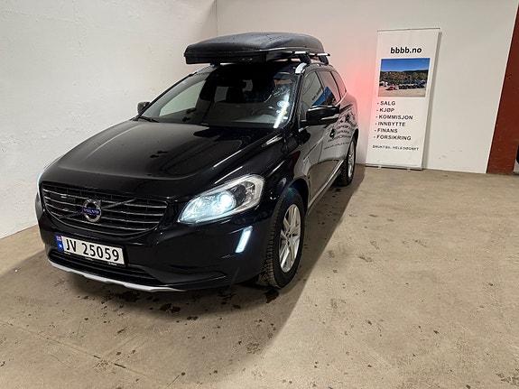 Volvo XC60 2 of 30