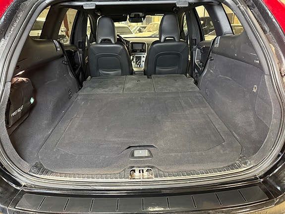 Volvo XC60 18 of 30