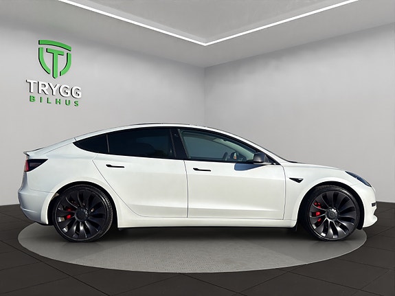 Tesla Model 3 6 of 13