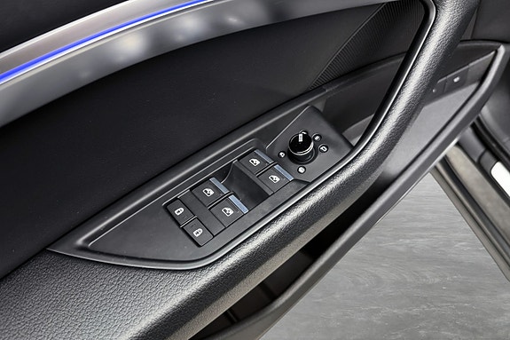 Audi e-tron 17 of 30