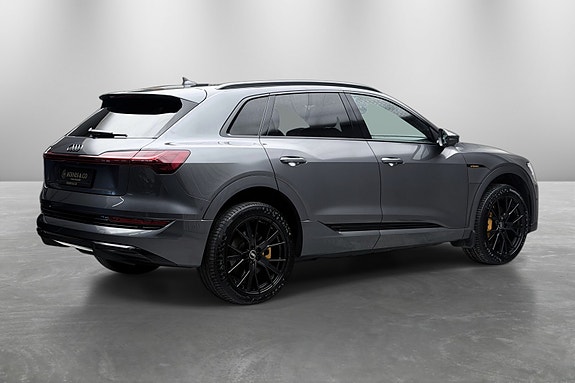 Audi e-tron 6 of 30
