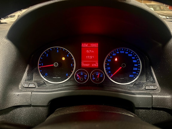 Volkswagen Tiguan 24 of 30