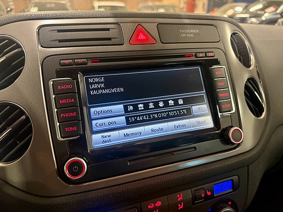 Volkswagen Tiguan 18 of 30