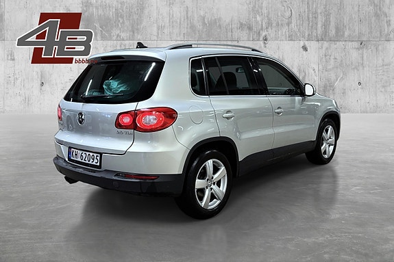 Volkswagen Tiguan 5 of 30