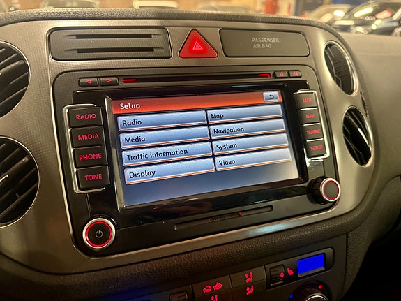 Volkswagen Tiguan 19 of 30