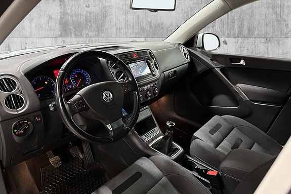 Volkswagen Tiguan 10 of 30