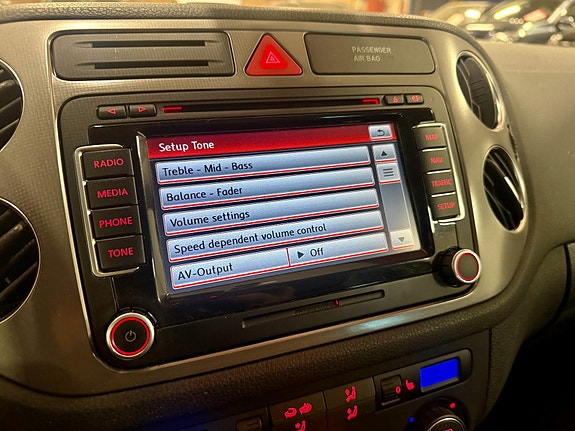 Volkswagen Tiguan 17 of 30