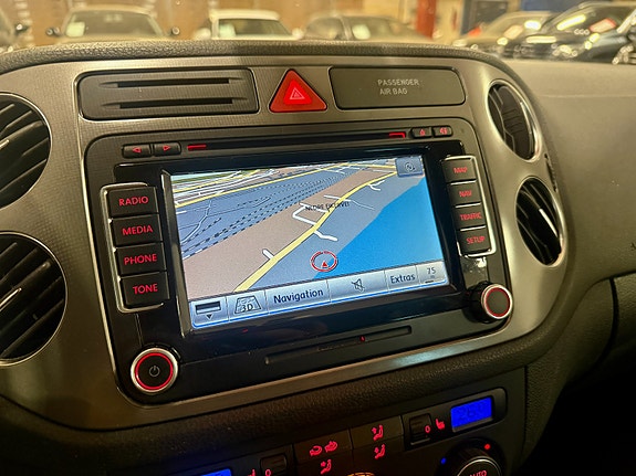 Volkswagen Tiguan 14 of 30