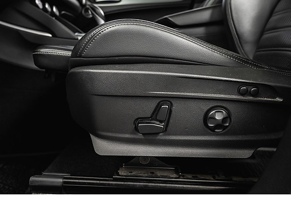 Alfa Romeo Stelvio 24 of 30