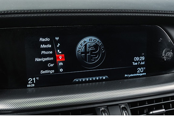 Alfa Romeo Stelvio 12 of 30