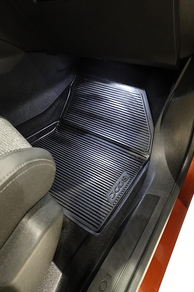 Peugeot 3008 27 of 30