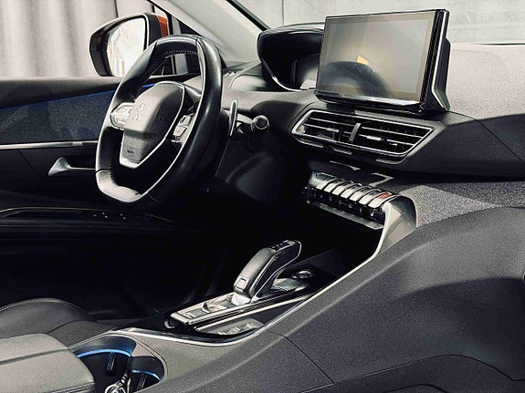 Peugeot 5008 15 of 28