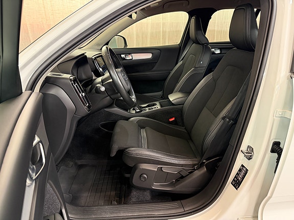 Volvo XC40 21 of 30