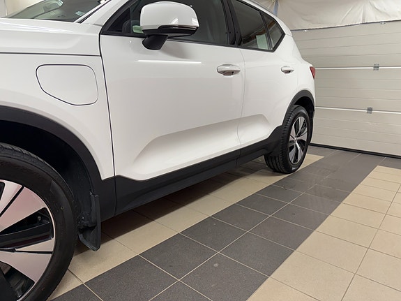 Volvo XC40 14 of 30