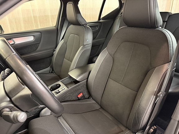 Volvo XC40 20 of 30