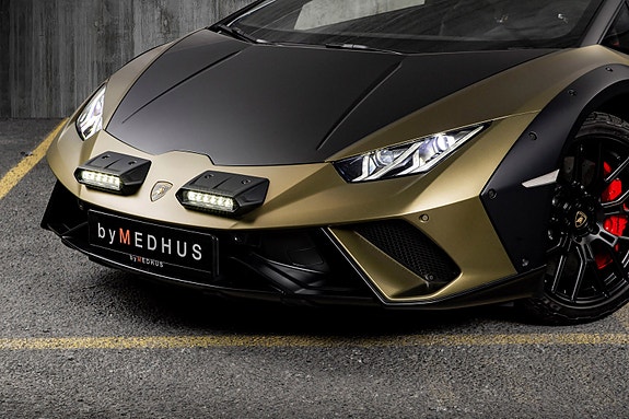 Lamborghini Huracan 10 of 30