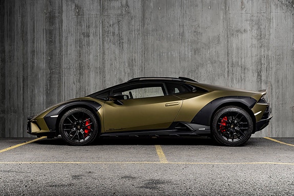 Lamborghini Huracan 3 of 30