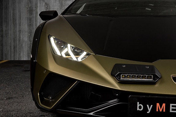 Lamborghini Huracan 6 of 30