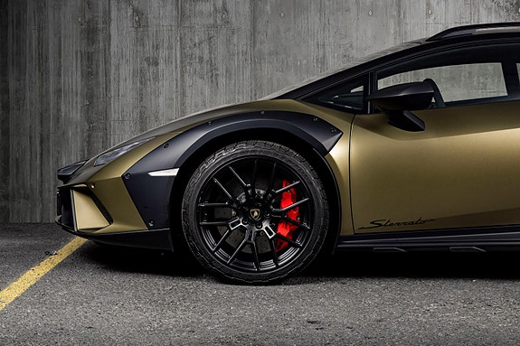 Lamborghini Huracan 16 of 30