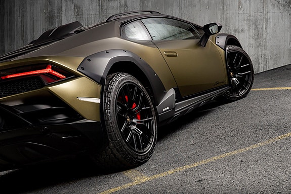 Lamborghini Huracan 18 of 30