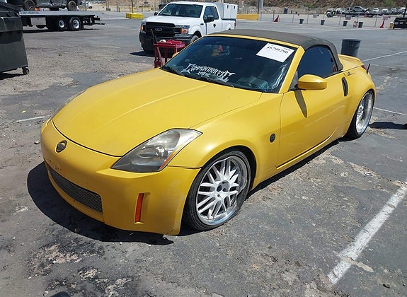Nissan 350 Z 2 of 9