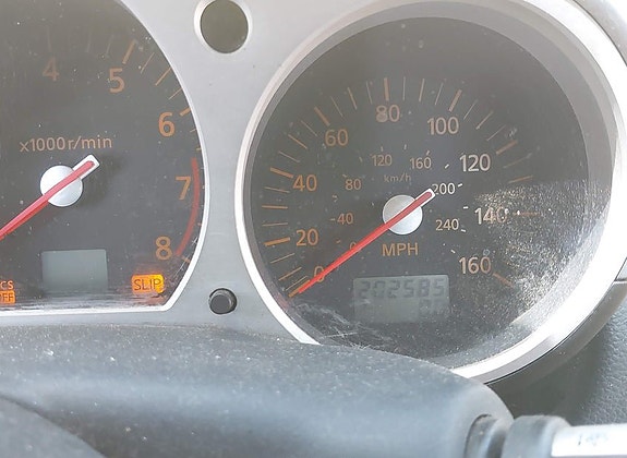 Nissan 350 Z 8 of 9