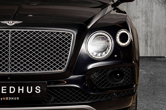 Bentley Bentayga 5 of 30
