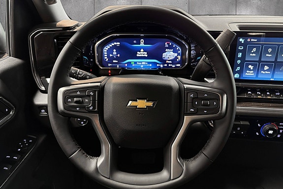 Chevrolet Silverado 1500 18 of 24