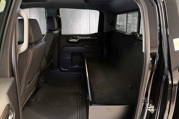 Chevrolet Silverado 1500 13 of 24