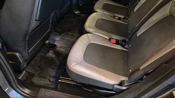 Citroen C4 Picasso 17 of 22