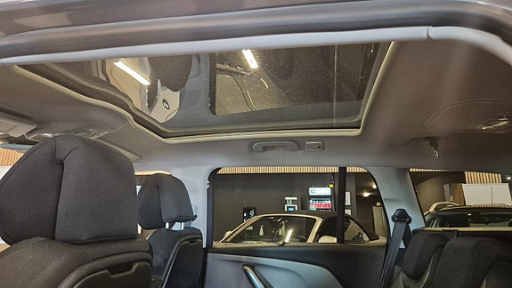 Citroen C4 Picasso 18 of 22