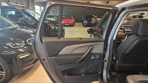 Citroen C4 Picasso 15 of 22