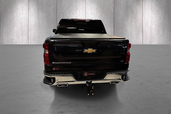 Chevrolet Silverado 1500 4 of 22