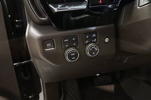 Chevrolet Silverado 1500 12 of 22