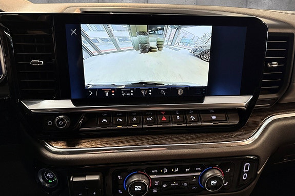 Chevrolet Silverado 1500 17 of 22