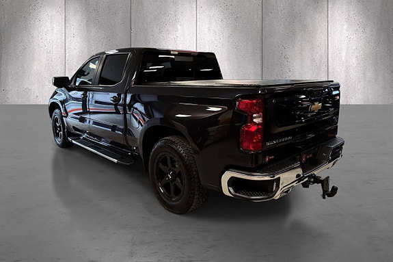 Chevrolet Silverado 1500 3 of 22