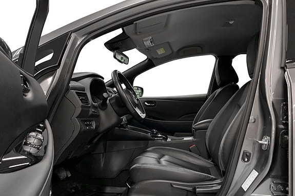 Nissan Leaf 3 of 13