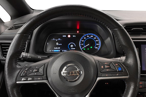 Nissan Leaf 9 of 13
