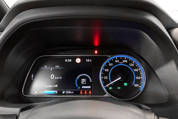 Nissan Leaf 11 of 13