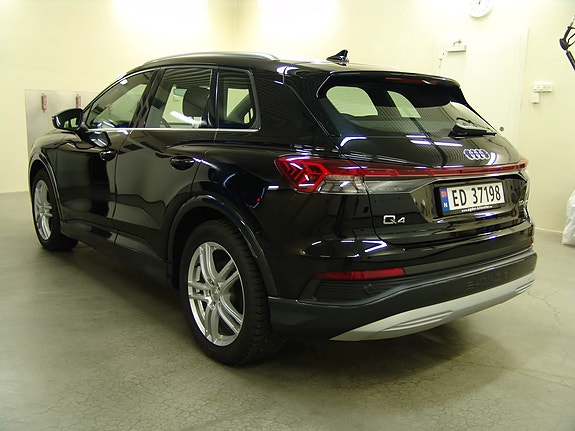 Audi Q4 e-tron 2 of 17