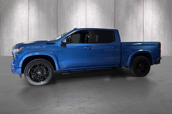 Chevrolet Silverado 1500 2 of 27