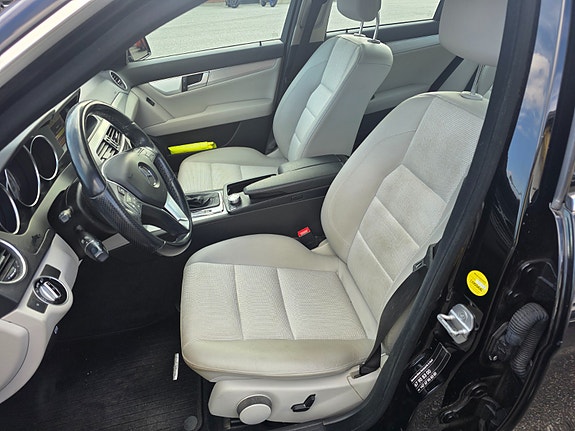 Mercedes-Benz C200 d 15 of 26