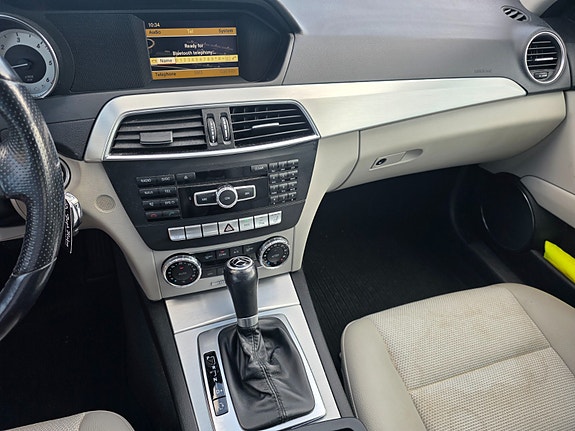 Mercedes-Benz C200 d 19 of 26