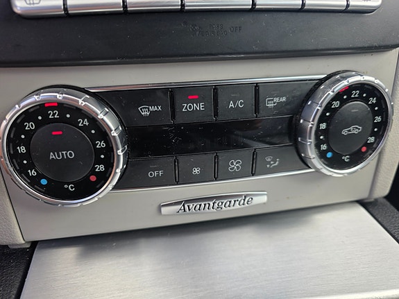 Mercedes-Benz C200 d 22 of 26
