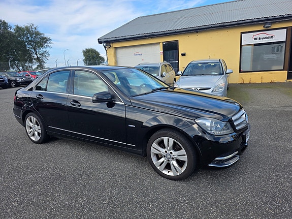 Mercedes-Benz C200 d 2 of 26