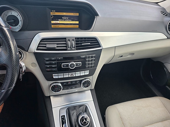 Mercedes-Benz C200 d 21 of 26