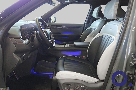 Kia EV9 13 of 30