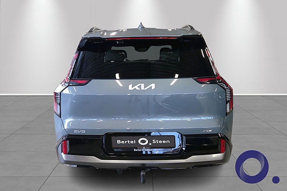 Kia EV9 4 of 30