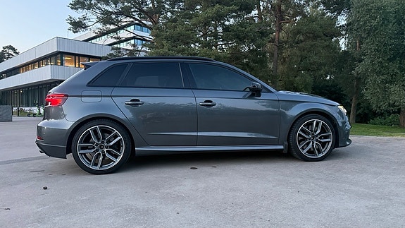 Audi S3 3 of 17